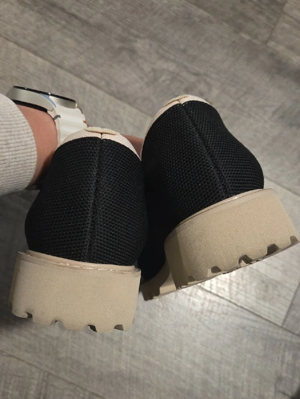 Vivaia - Round-Toe Platform Chunky Heel Loafers SIZE: 38.5